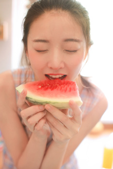 丰满的人妻HD