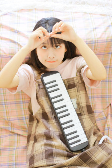 短剧皇后娘娘来打工免费完整版